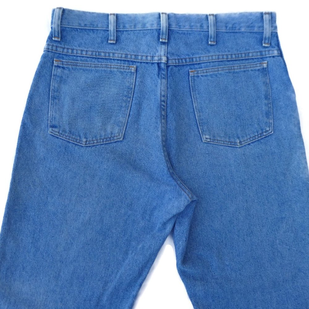 Vintage High Waisted Jeans Straight Leg Mom Light Wash YKK Metal Zipper 33 x 30